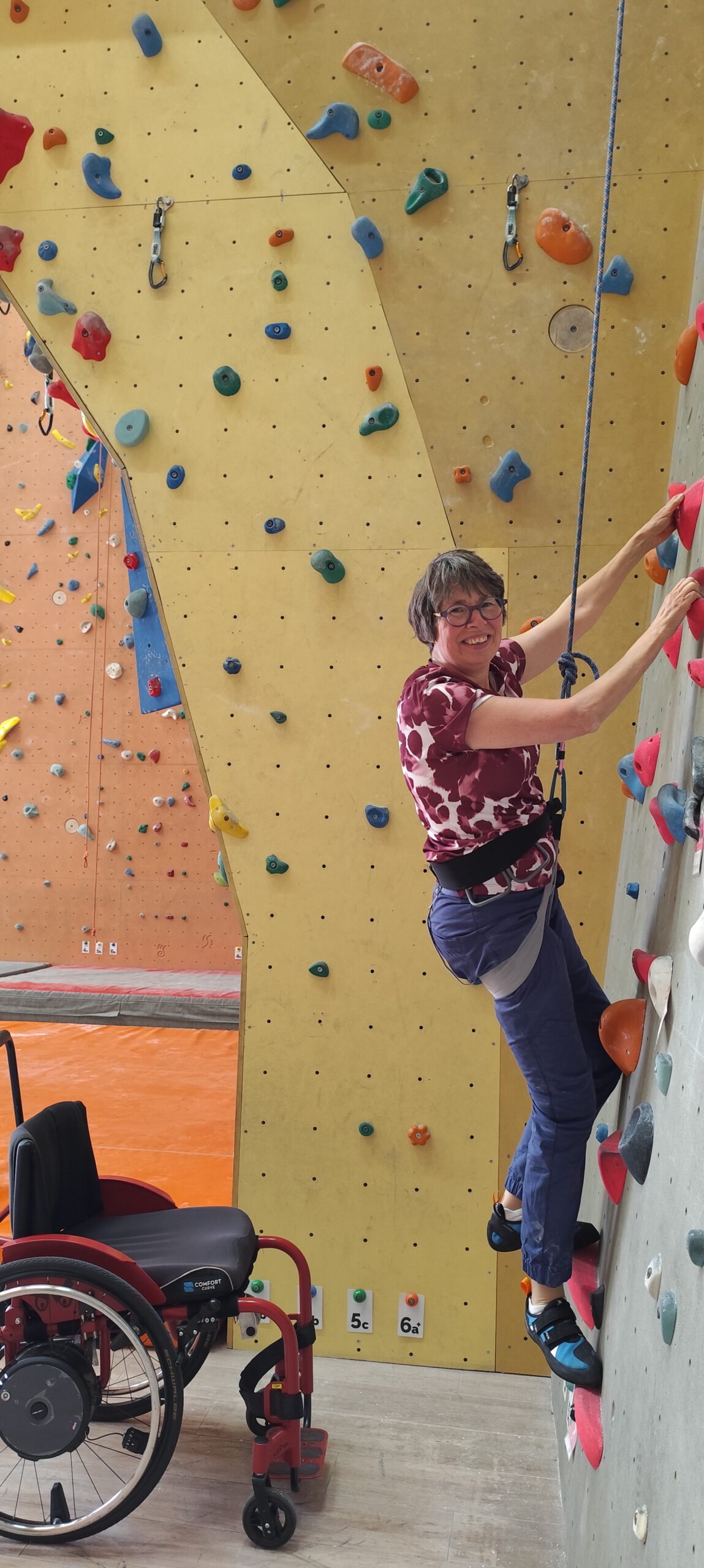 Juanita klimt ondertussen zelf!