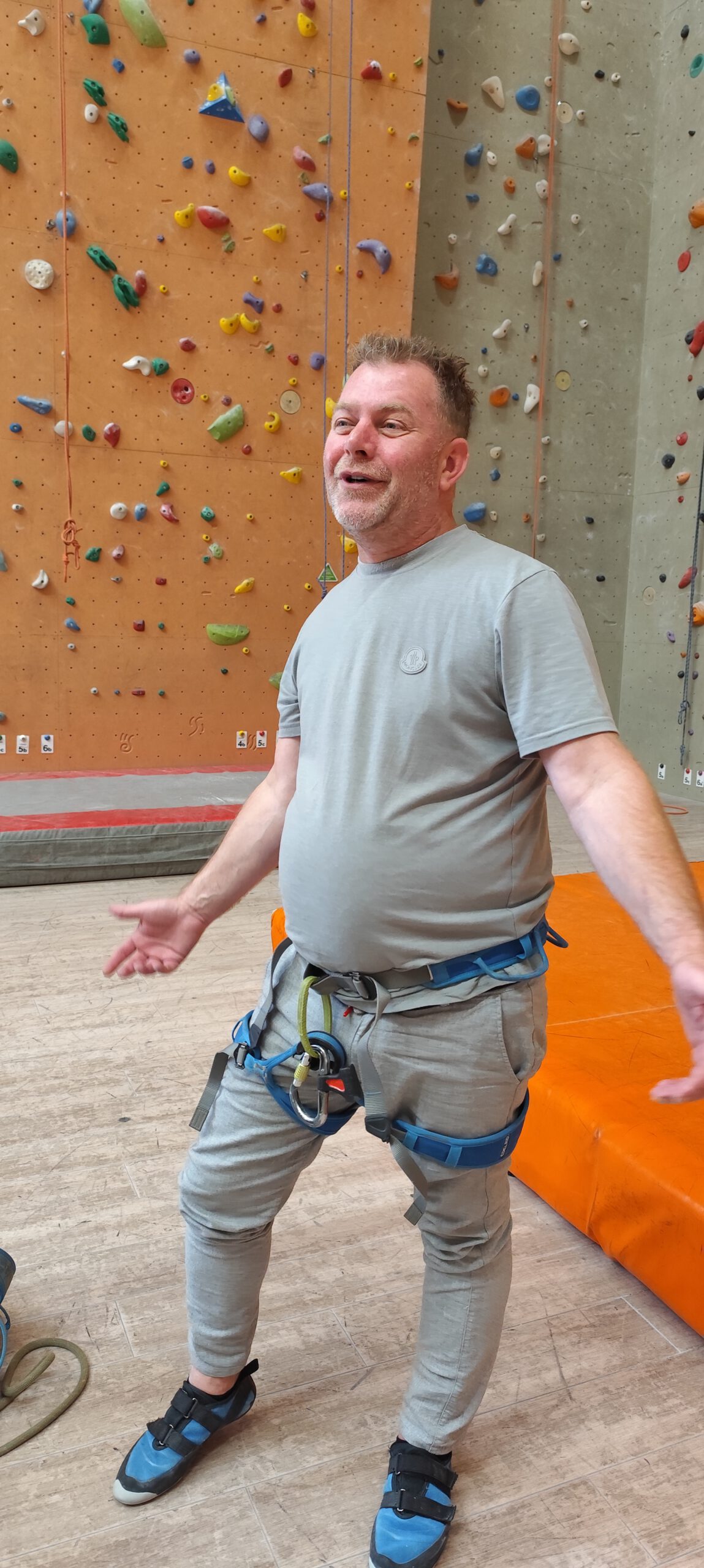 Stefan voelt zich een jongen van 8 die in bomen klimt